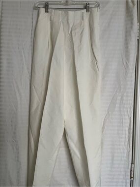 Ann Taylor Women’s  Ivory Side Zip, Fully Lined Linen Pleated Pants Size 6